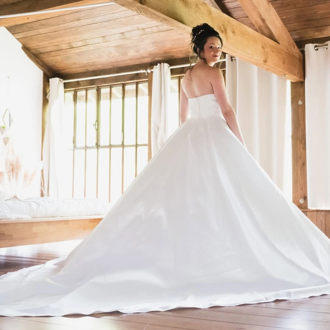 Bride Julia